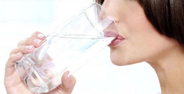 la mejor dieta para adelgazar debe incluir mucha agua